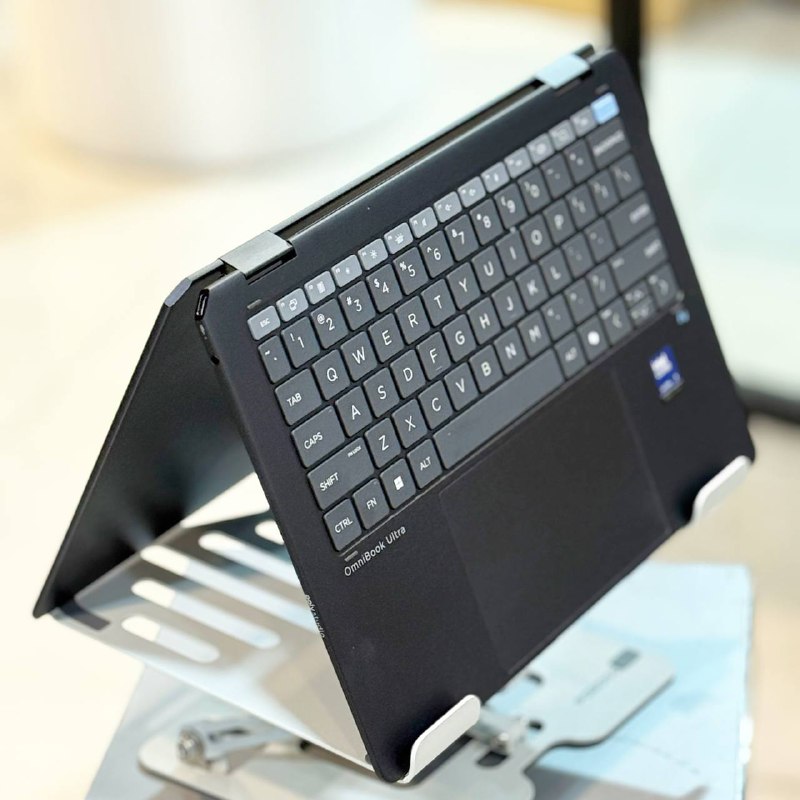 لپتاپ 2 در 1 اچپی استوک مدل OmniBook Ultra 14 X360 (Ultra 7 258V | Arc 140V | 32GB RAM | 1TB SSD | OLED Touch)