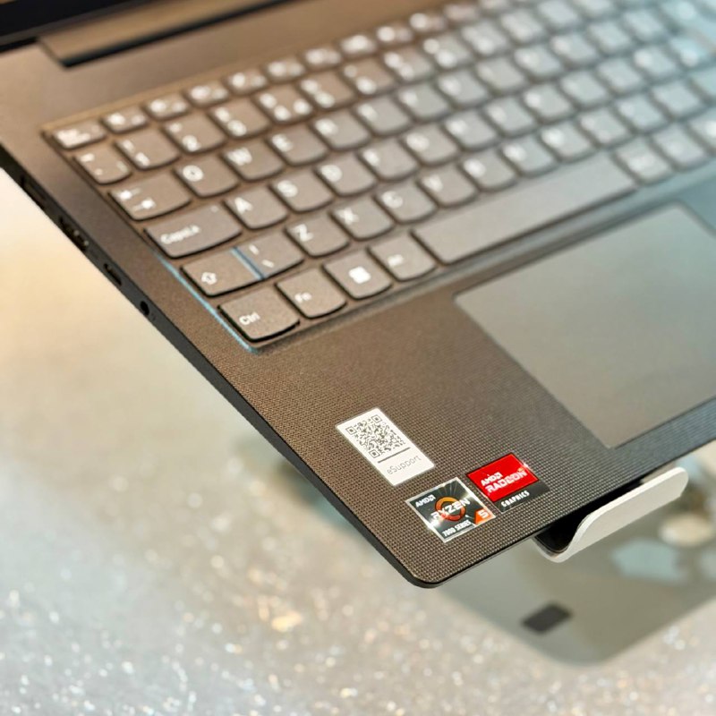 لپتاپ تجاری لنوو استوک مدل V15