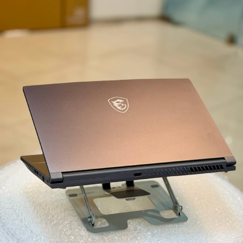 لپتاپ گیمینگ اماسآی استوک مدل CYBORG 15