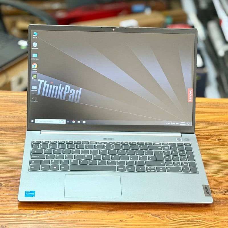 لپتاپ تجاری لنوو استوک مدل ThinkBook 15